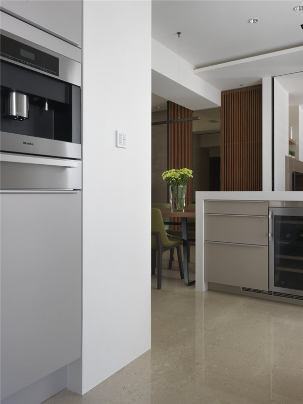 ��ʽ�����050